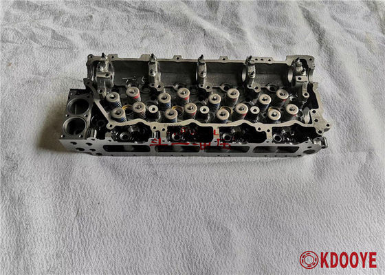 67KG Isuzu 4hk1 ZX200-3 ZX240-3 ZX250-3 için Silindir başlığı